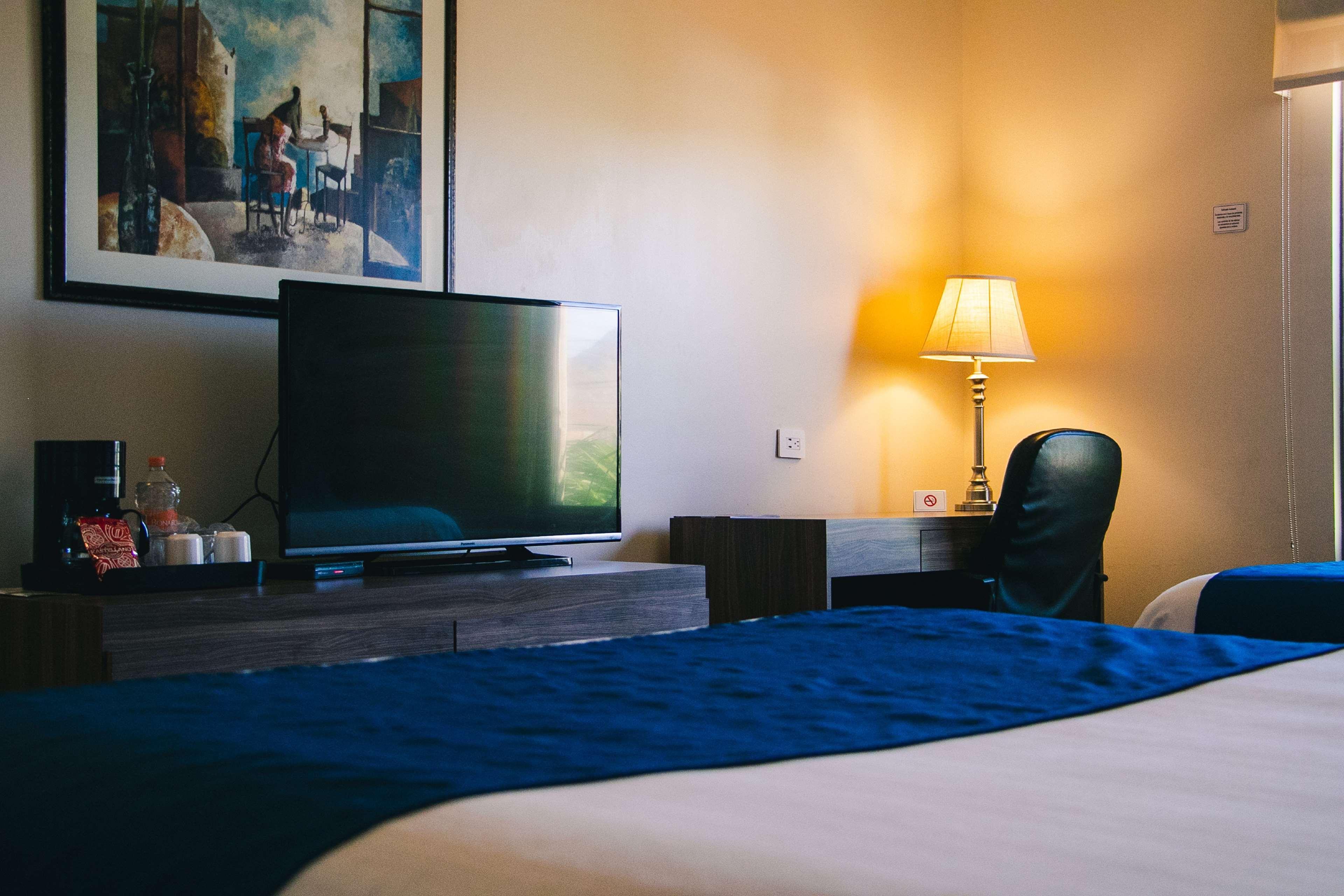 Best Western Plus Chihuahua Aeropuerto מראה חיצוני תמונה