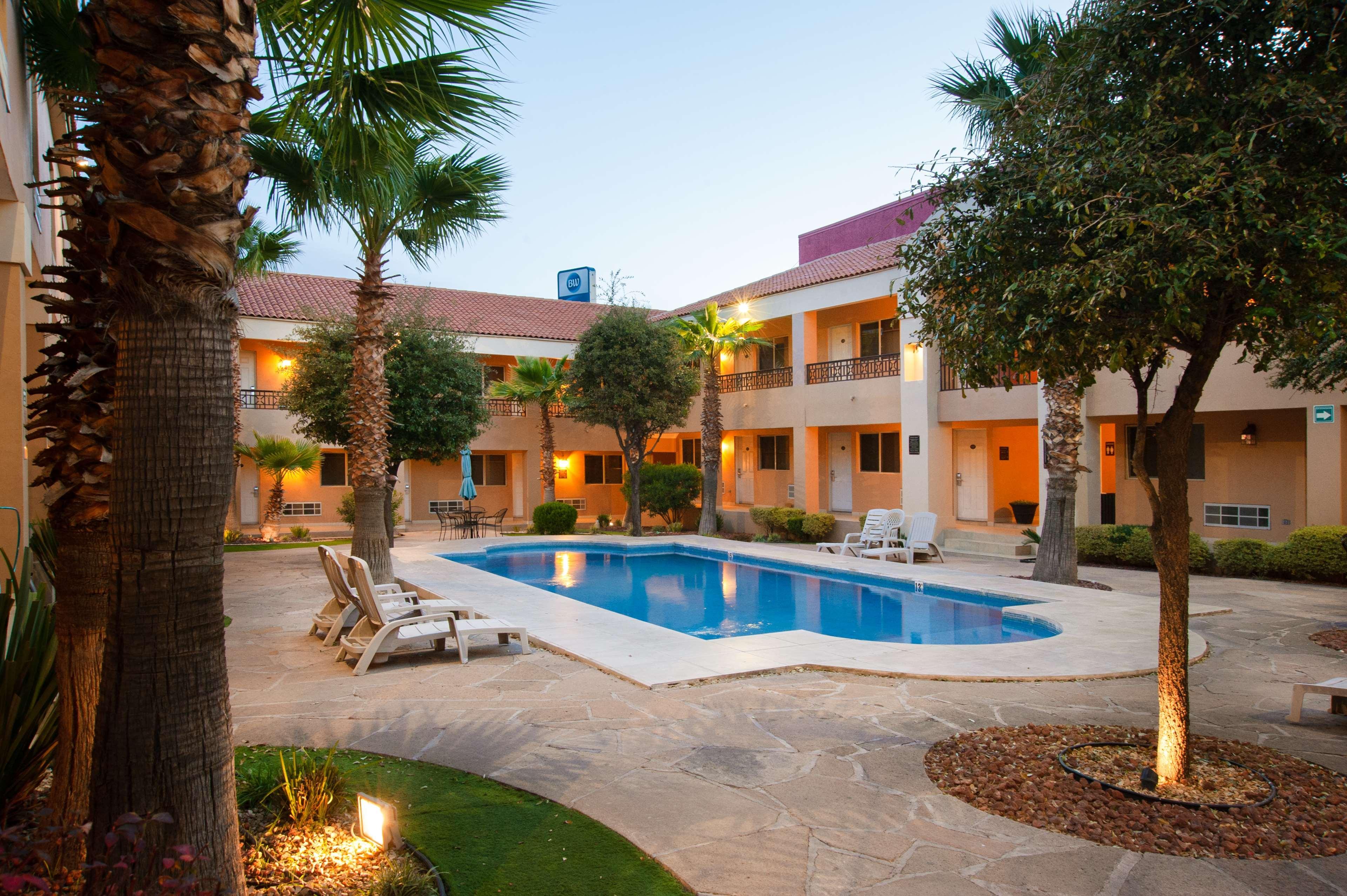 Best Western Plus Chihuahua Aeropuerto מראה חיצוני תמונה