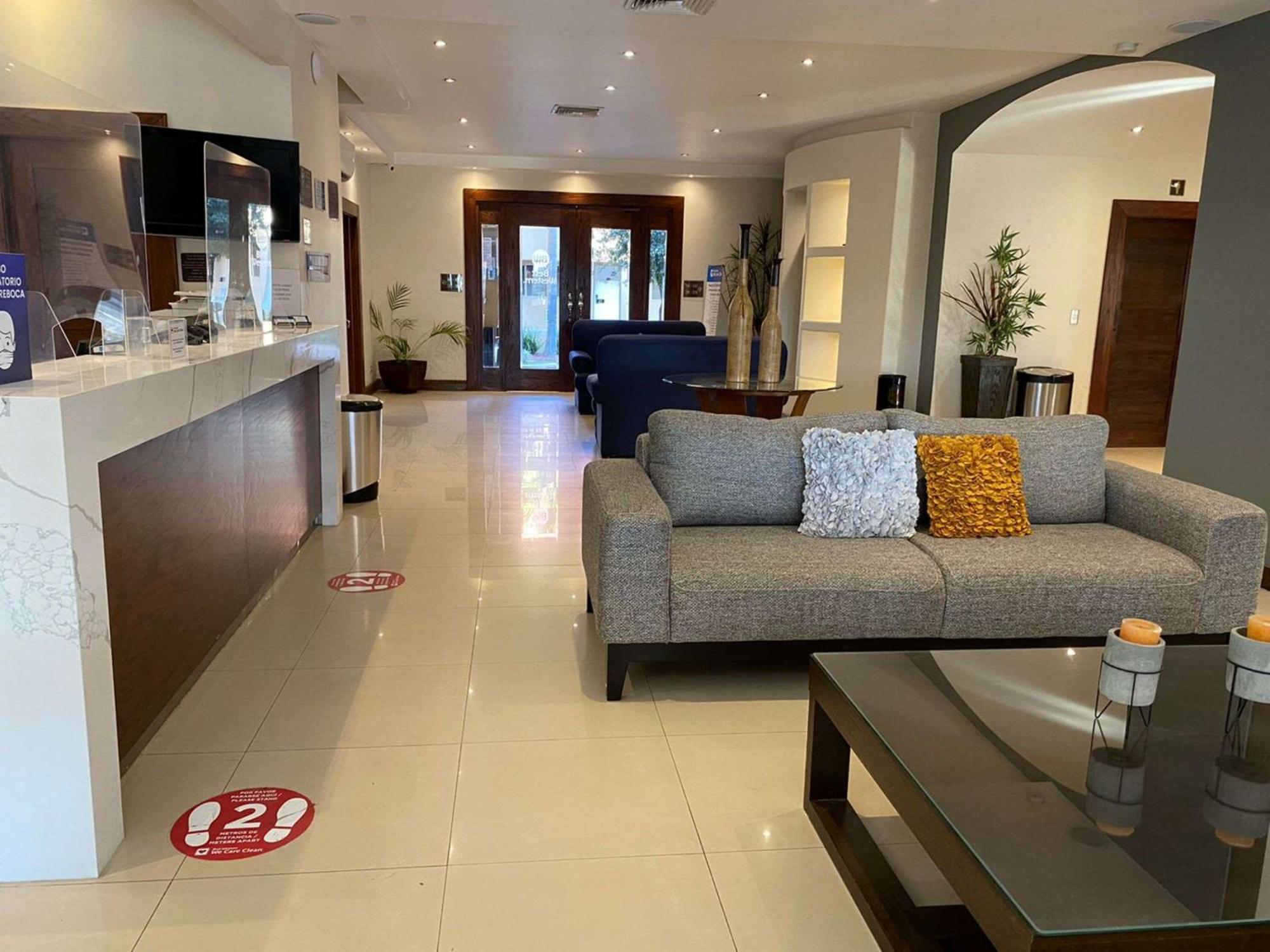 Best Western Plus Chihuahua Aeropuerto מראה חיצוני תמונה